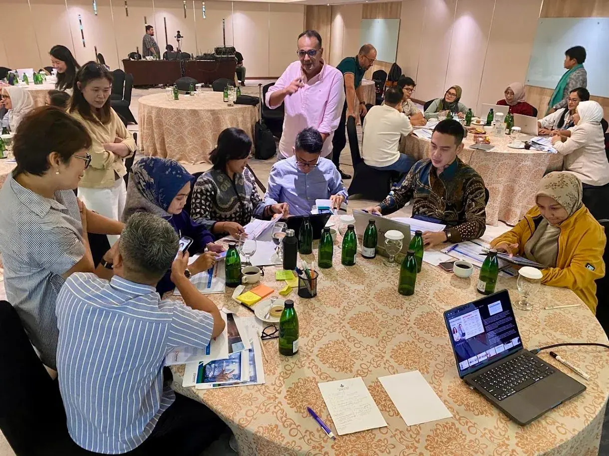 Strategic Account Excellence programme with Roche in Indonesia — photo 8 of 23