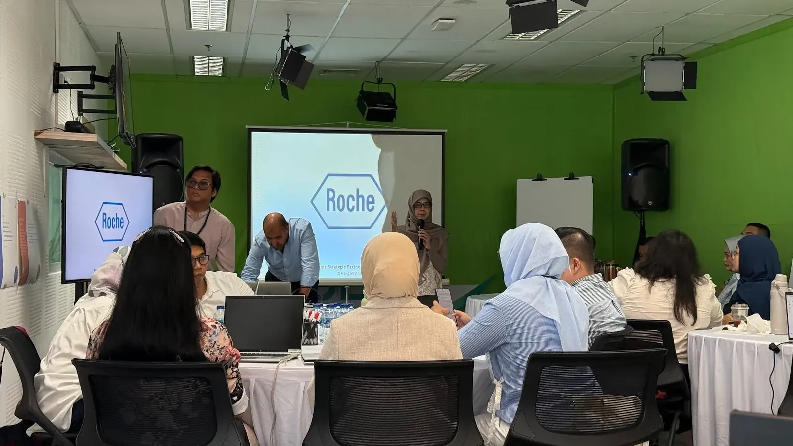 Strategic Account Excellence programme with Roche in Indonesia — photo 13 of 23