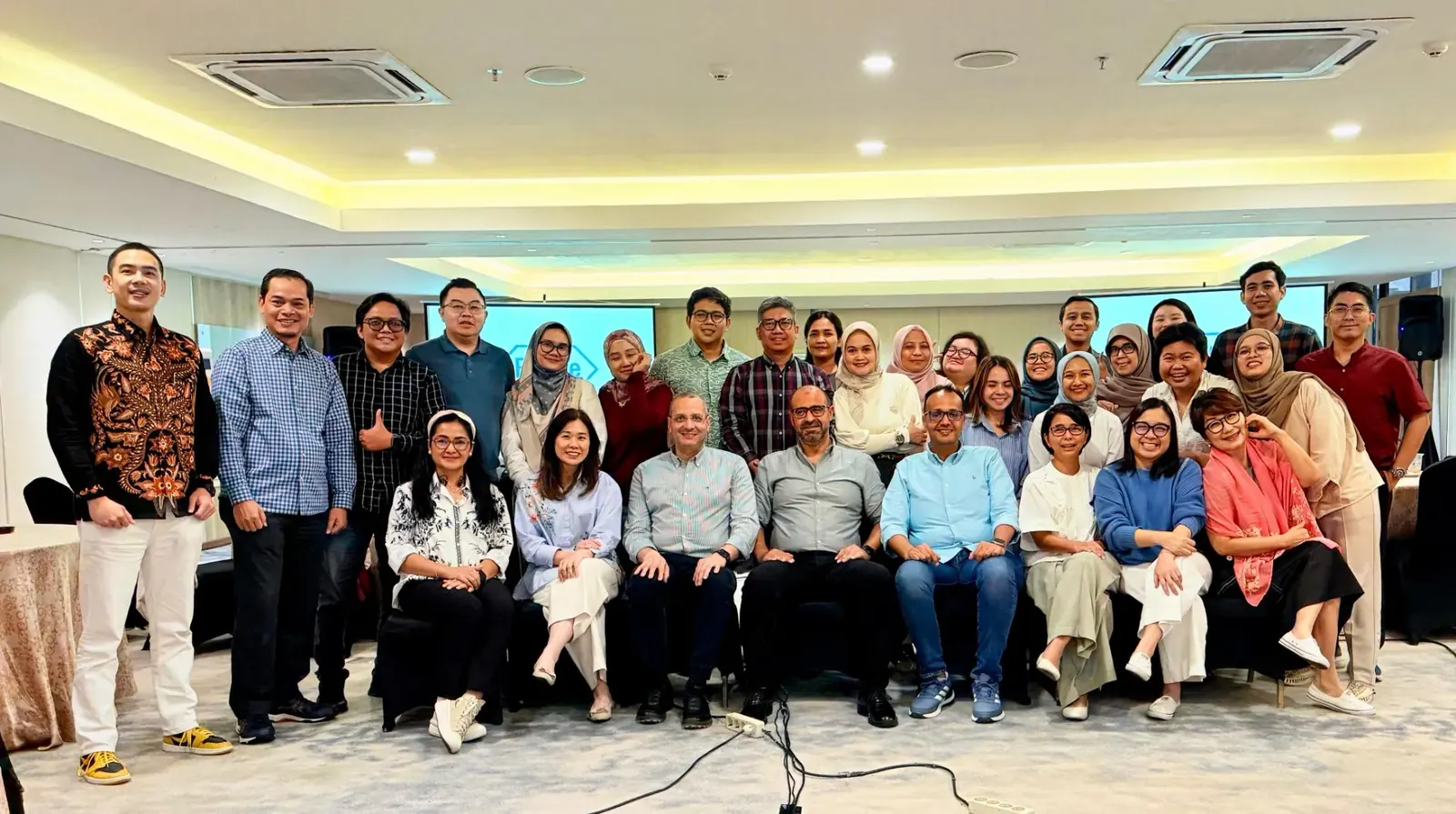 Strategic Account Excellence programme with Roche in Indonesia — photo 22 of 23